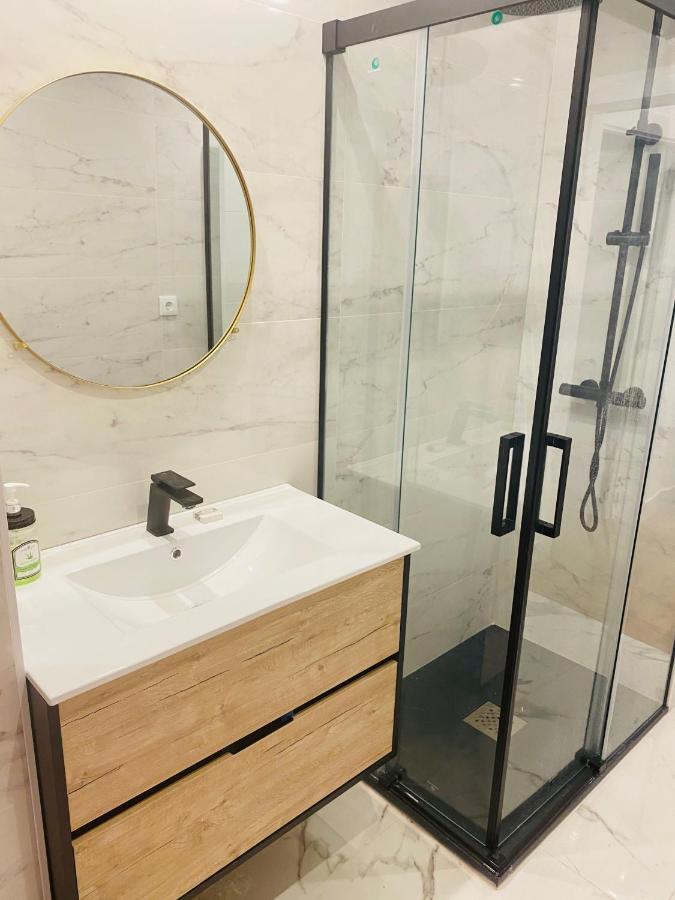 Hemera Luxury Suites Gijón Extérieur photo